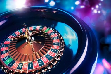 Mobile phone displaying 88dewi Three Card Poker hand comparison with dealer cards and payout amounts